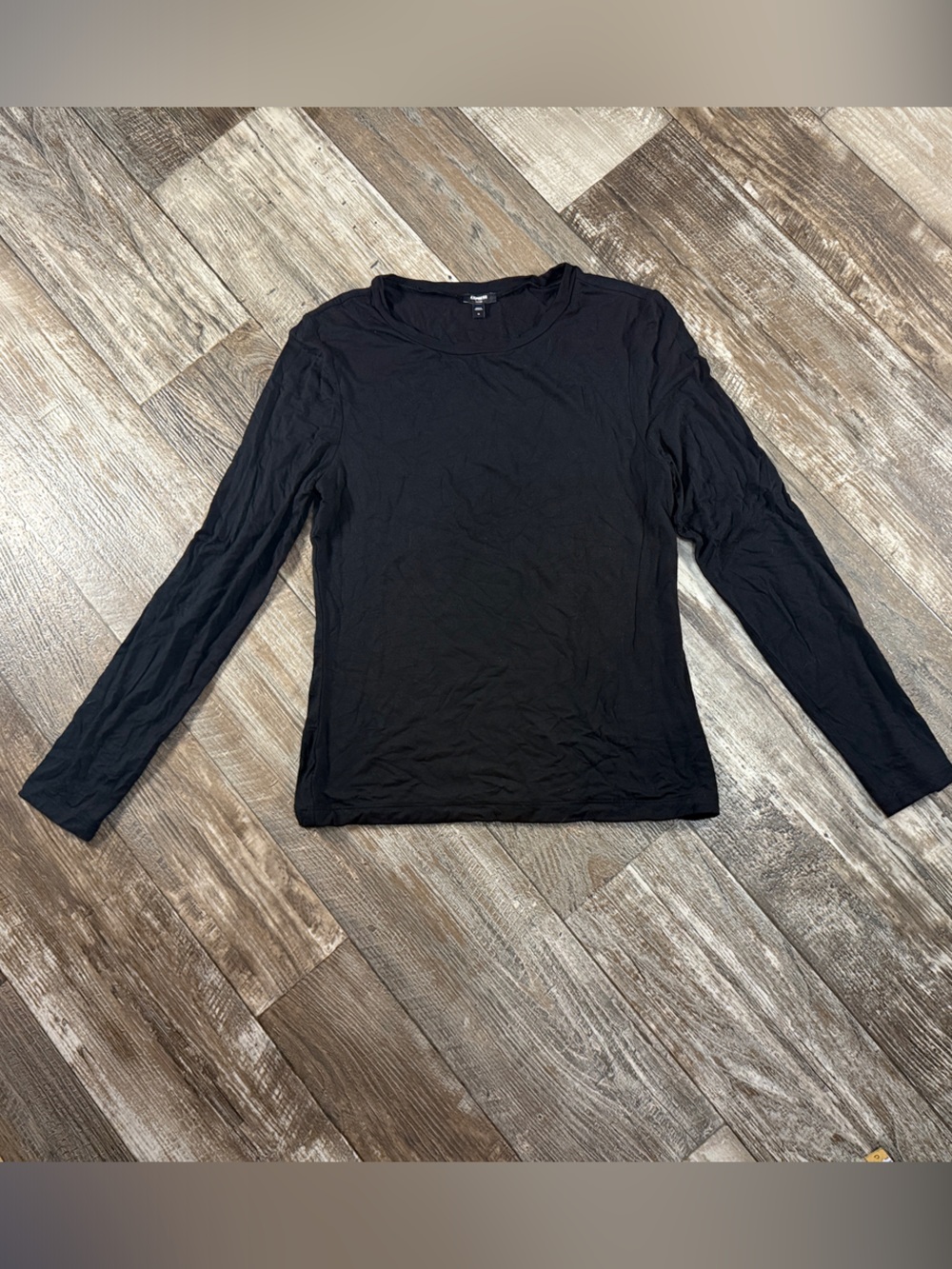 Women’s Express Black Long-Sleeve Crewneck Shirt
